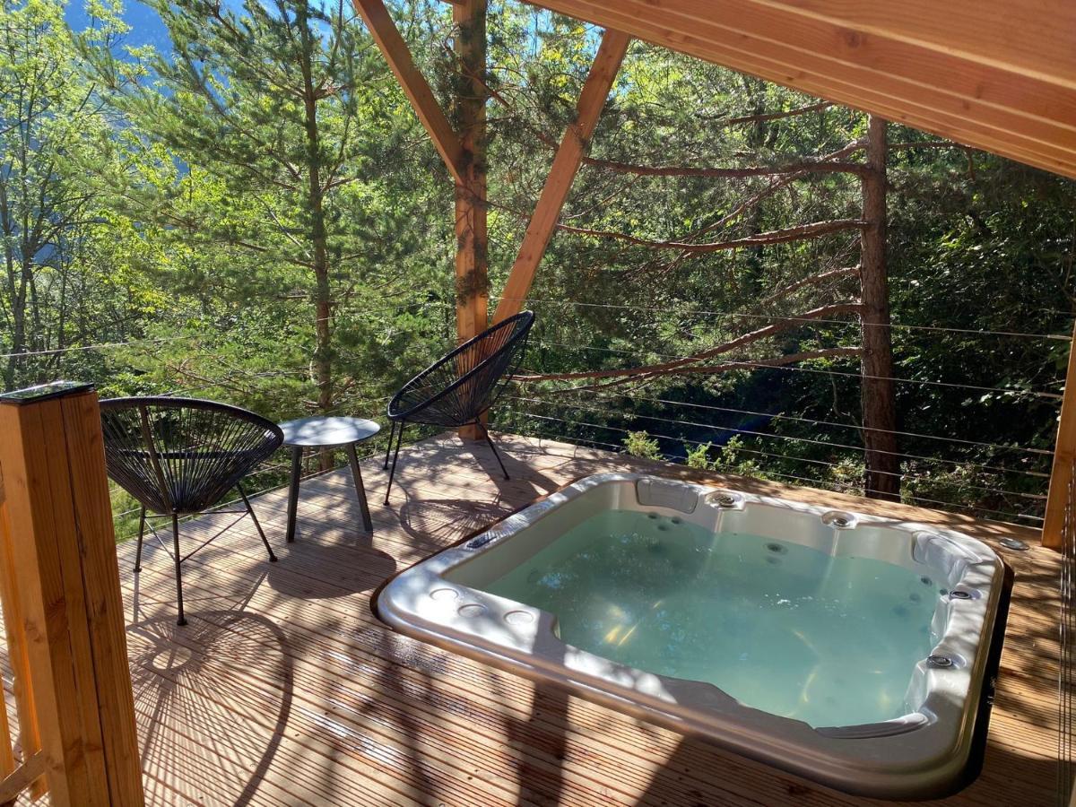 Chalet L'Empreinte Saint-Étienne-de-Tinée Екстериор снимка
