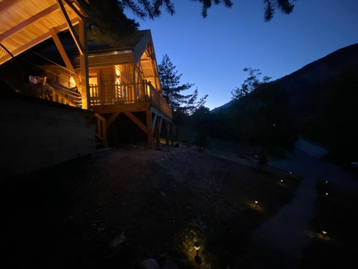 Chalet L'Empreinte Saint-Étienne-de-Tinée Екстериор снимка
